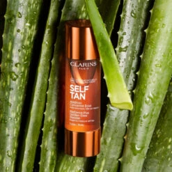 Clarins Self Tan Radiance-plus Golden Glow Booster For Face -Plein 1046161 4