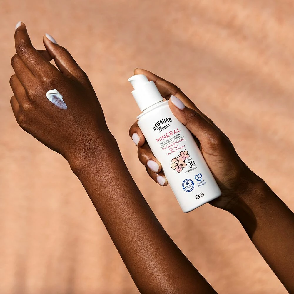 Hawaiian Tropic Mineral Sunmilk Lotion SPF 30 6 Hawaiian Tropic Mineral Sunmilk Lotion SPF 30 - Afbeelding 4