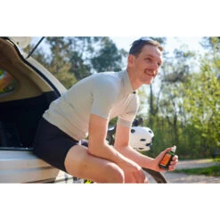 Weleda Massageolie Arnica Sport 9 Weleda Massageolie Arnica Sport -Plein 133018 4